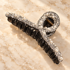 The Pearl Claw Clip